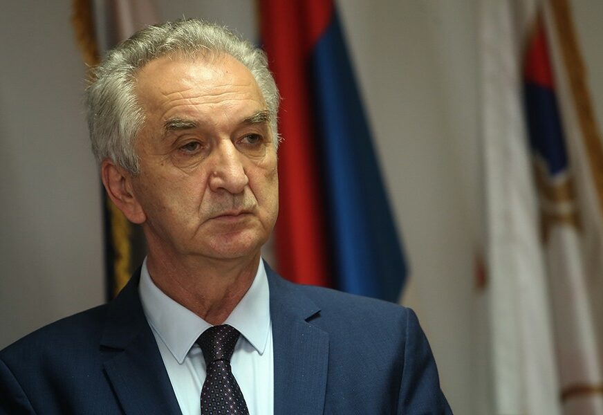 “Važni u stvaranju demokratskog društva” Šarović čestitao novinarima i medijskim radnicima