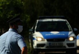 Drama ispred kafića: Banjalučanka pod dejstvom alkohola napala sugrađanku