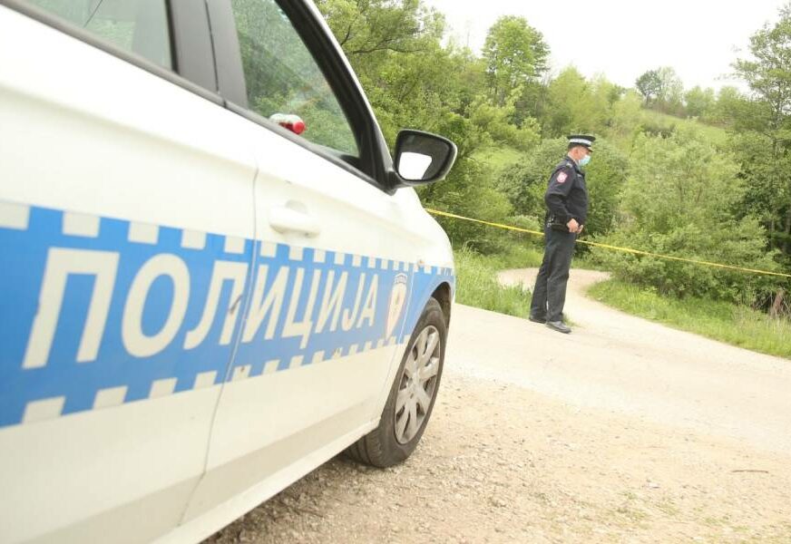 Brutalan napad u Banjaluci: Muškarca tukli šipkama na  igralištu