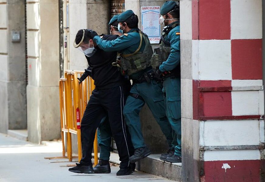 TRAŽIO METU U TOKU KARANTINA Marokanac uhapšen u Barseloni zbog planiranja TERORISTIČKOG NAPADA