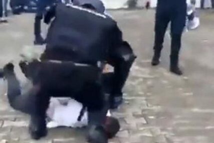 NEVJEROVATNO! Eskalirali nemiri, policija u Budvi hapsi čak i VATROGASCE (VIDEO)