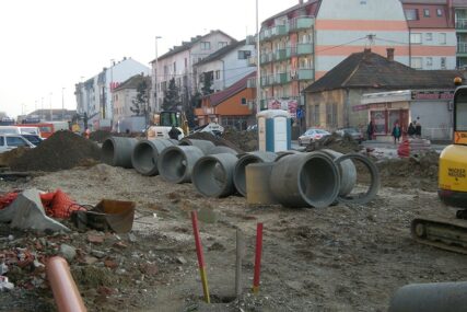 ULAŽU 19 MILIONA KM Realizacija niza projekata komunalne infrastrukture u Brčkom
