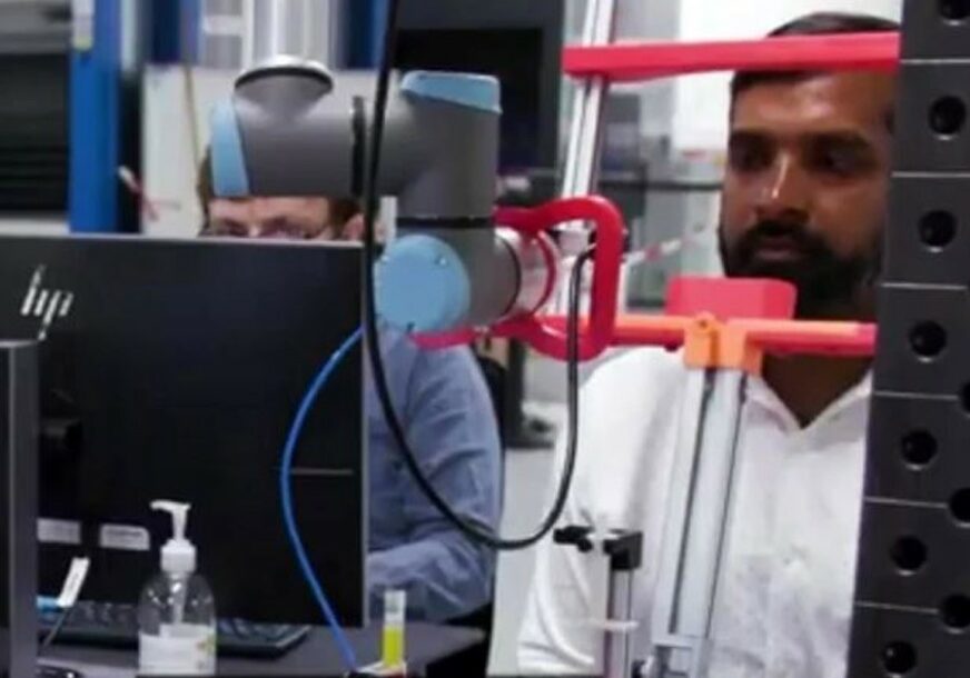 PODVIG U DANSKOJ Napravili prototip ROBOTA ZA UZIMANJE BRISEVA tokom testiranja na korona virus