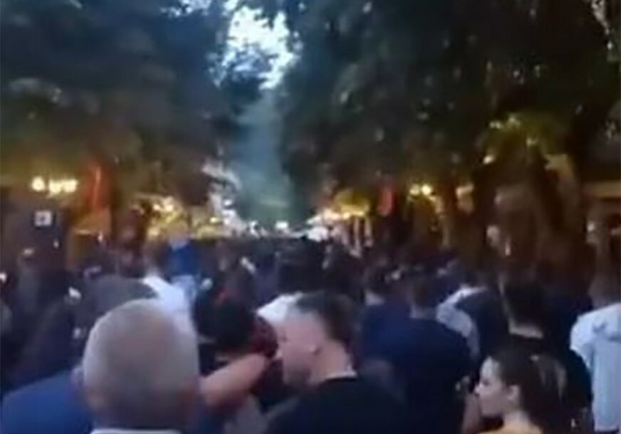 SVEŠTENIKU SPC ZABRANJEN ULAZAK U CRNU GORU Dobio rješenje da za sedam dana mora napustiti zemlju