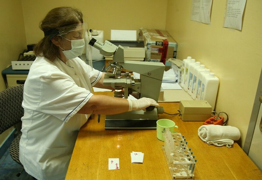Štab zaključio da je potrebno pojačati proces vakcinacije: Od početka pandemije u Kostajnici ukupno zaražene 324 osobe