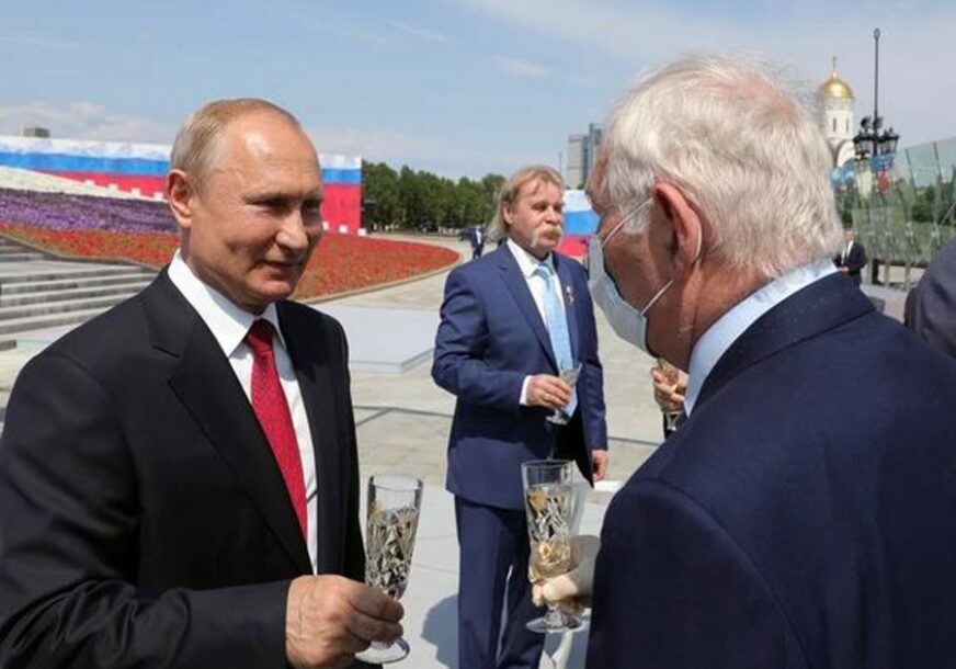 PREDSJEDNIK RUSIJE BEZ MASKE Putin prvi put u javnosti poslije više nedjelja