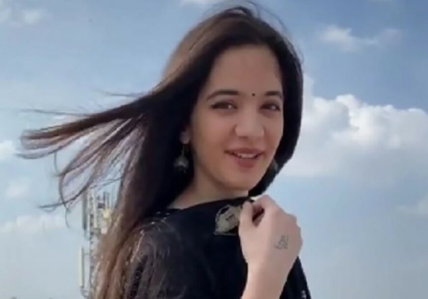“IZ LIČNIH RAZLOGA” Ubila se mlada zvijezda društvenih mreža (FOTO)