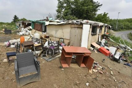 Nakon žučne svađe UBIO SUPRUGU: Komšije otkrile pozadinu zločina koji je GLEDALO DIJETE
