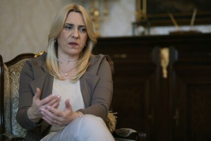 "Svete se građanima Srpske" Cvijanovićeva tvrdi da opozicija zna da bi izgubila i na ponovljenim izborima