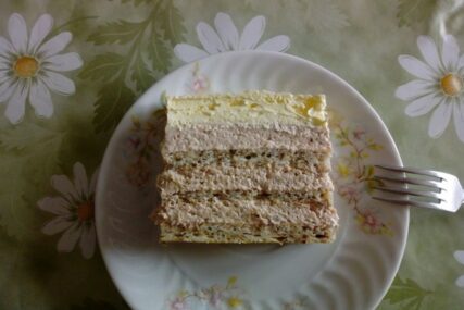 TORTA ZA SVA VREMENA Izdašna, kalorična i NEODOLJIVOG UKUSA