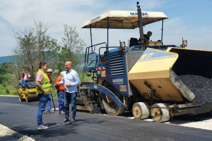 SANACIJA KLIZIŠTA Prvi sloj asfalta na devet lokacija u opštini Lopare