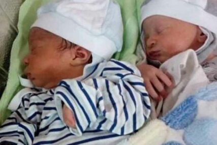 SKORO PA NESTVARNO Majka je rodila blizance i ostala u čudu, OVO niko ne može objasniti (FOTO)
