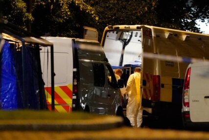 BRITANIJA NA NOGAMA Masakr u Redingu povezan sa terorizmom (FOTO)
