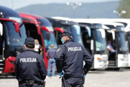 VRAĆALI SE IZ NJEMAČKE Prevrnuo se autobus sa državljanima BiH, najmaje šest povrijeđenih