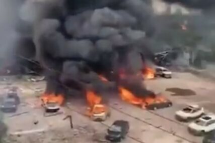DRAMATIČNI PRIZORI IZ KINE Cisterna sa naftom eksplodirala na auto-putu, ima mrtvih (VIDEO)