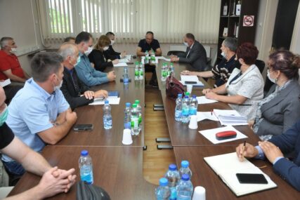"BOJIMO SE JESENI I ZIME" Preduzetnici iz Prijedora u strahu za budućnost