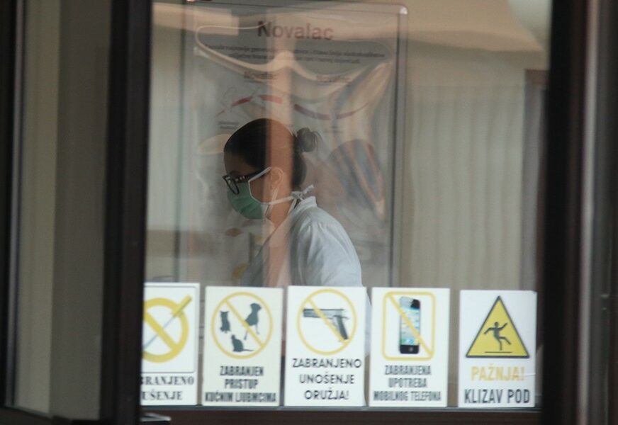 "PRED NAMA TEŽAK PERIOD" Moslovar: Epidemiološka situacija u Tivtu ozbiljna