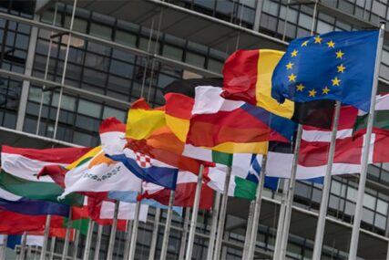 NIŠTA OD OTVARANJA GRANICA Nisu sve članice EU usaglašene sa listom "bezbjednih" zemalja