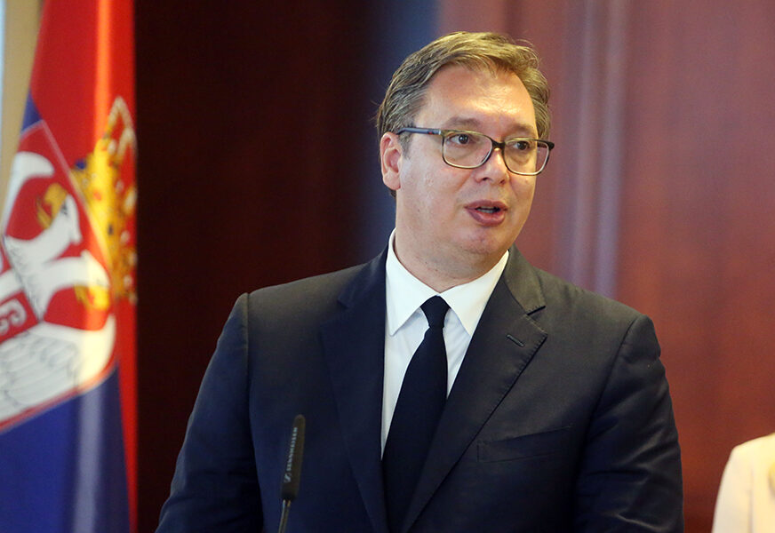 “NIJE JEDNOSTAVNO” Vučić poručuje da Srbiji slijedi težak period zbog Kosmeta i Republike Srpske