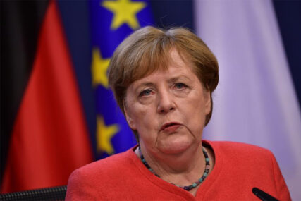 "BEZUSLOVNO I MOMENTALNO" Merkel zahtijeva oslobađanje demonstranata u Bjelorusiji