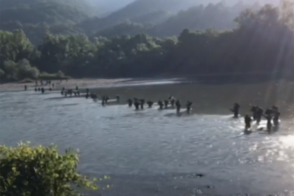 Poginulo osam migranata: Pokušali da pređu nabujalu rijeku i uđu u SAD