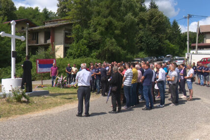NAPADNUTI IZ VIŠE PRAVACA Obilježeno 28 godina od HEROJSKE ODBRANE Doboja
