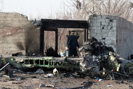 PUCALI BEZ ODOBRENJA Teheran: Niz okolnosti doveo do obaranja ukrajinskog aviona