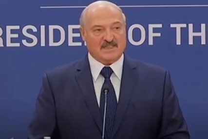 Otvorena prodavnica odjeće sa citatima Lukašenka "Predsjednici ne postaju, predsjednici se rađaju"