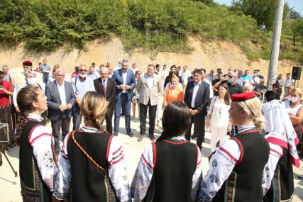 OTVARANJE KUĆE VELIKOG PISCA Dodik: Ćopić pokazao veličinu Srpske duše (FOTO)