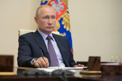 LOŠ UTICAJ NA TRŽIŠTE RADA Putin: Pandemija izazvala veoma ozbiljnu krizu