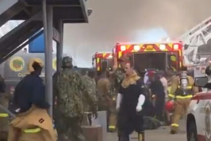 POŽAR NA AMERIČKOM VOJNOM BRODU Povrijeđena 21 osoba, svi evakuisani (VIDEO)