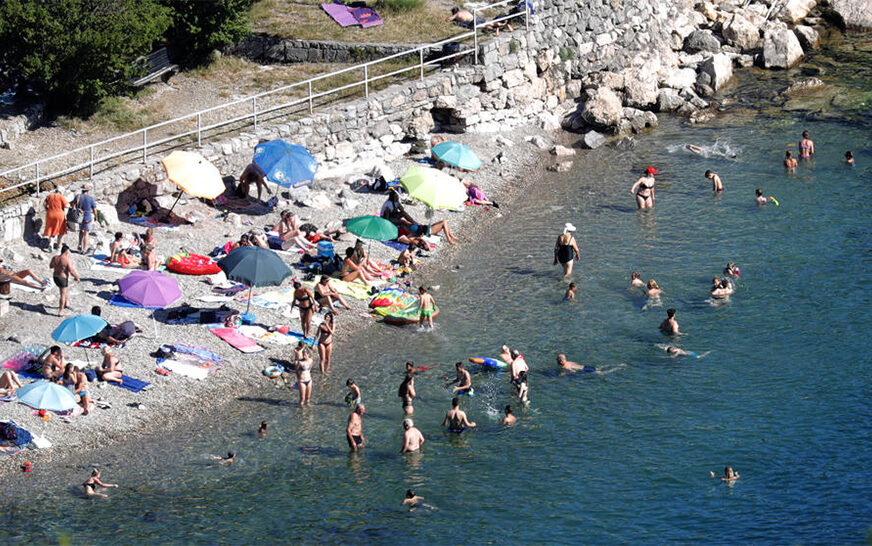 NE PREPORUČUJE SE KUPANJE Četiri dubrovačke plaže zagađene ešerihijom