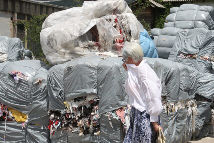 ROK PROŠAO, ITALIJANSKI OTPAD OSTAO Drvar dočekuje Dan opštine zatrpan smećem