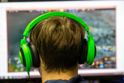 GEJMERI POTROŠILI 1,2 MILIJARDE DOLARA Prodaja video-igara obara rekorde zahvaljujući pandemiji