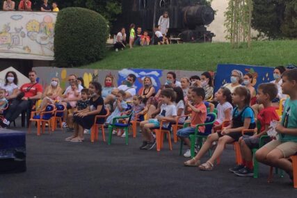 DRAMATIZACIJA POPULARNE BAJKE Dječije pozorište RS priprema premijeru predstave "Ružno pače"