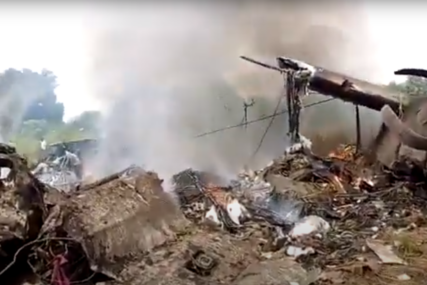 AVION PAO NA GUSTO NASELJENI DIO GRADA Poginulo 27 ljudi u Džubi, jedna osoba preživjela nesreću (VIDEO)