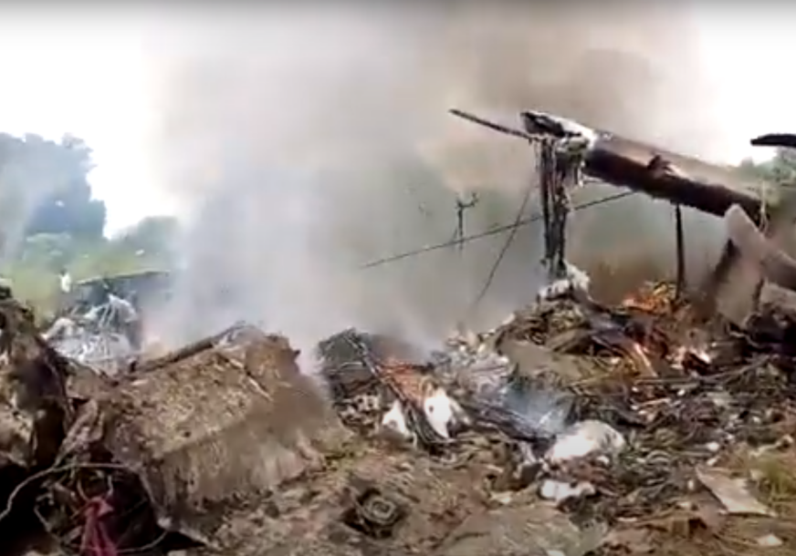 AVION PAO NA GUSTO NASELJENI DIO GRADA Poginulo 27 ljudi u Džubi, jedna osoba preživjela nesreću (VIDEO)