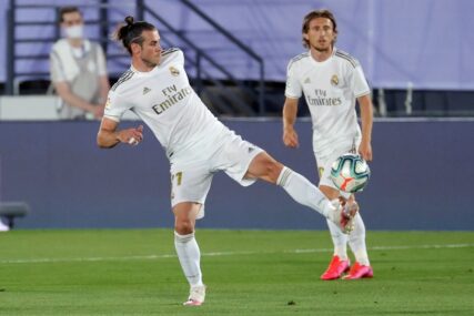 RIZIKUJE ODLAZAK NA EVROPSKO PRVVENSTVO Bejl neće da se odrekne novca, ostaje u Real Madridu