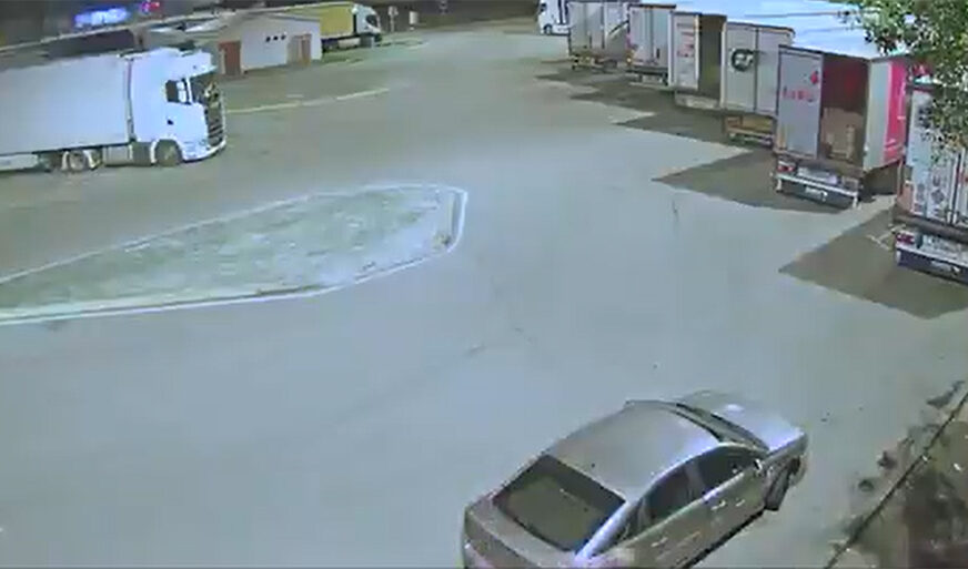 DRAMA U RANU ZORU Muškarac iz BiH opljačkao kamp-prikolicu, pa pregazio vlasnika