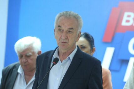 "OSTVAREN CILJ STRANKE" Šarović zadovoljan jer u većini opština i gradova SDS ima SVOJE KANDIDATE