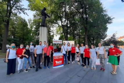 "SADAŠNJOST I BUDUĆNOST REPUBLIKE" Socijalisti obilježili Međunarodni dan mladih