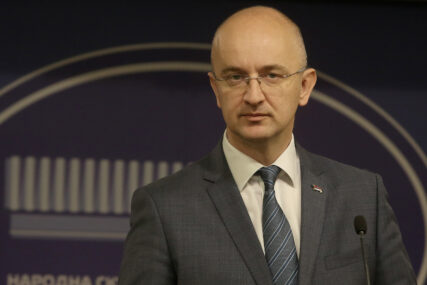 “Nadam se da će poslanici opozicije biti patriote” Mazalica poručio da je Srpska u potpunosti nadležna za oblast obrazovanja (VIDEO)