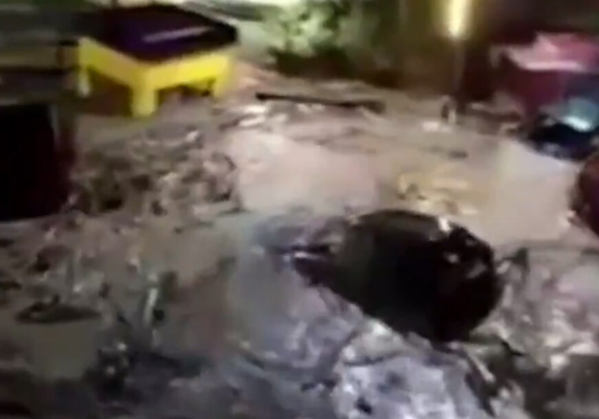 NEVRIJEME U TURSKOJ Poginulo šest osoba, deset se vodi kao nestalo (VIDEO)