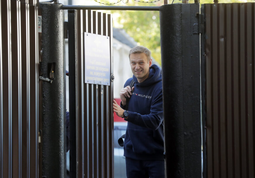 MOSKVA VODI ISTRAGU Saslušano oko 200 ljudi u vezi sa slučajem Navaljni