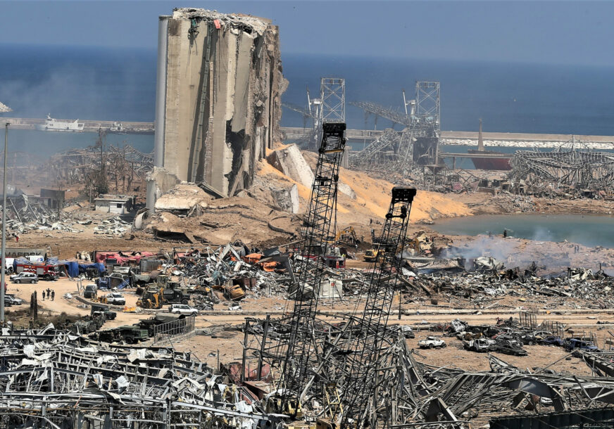 NEKO JE DAVAO ZNAKE ŽIVOTA Spasioci i nakon mjesec dana pretražuju ruševine eksplozije u Bejrutu