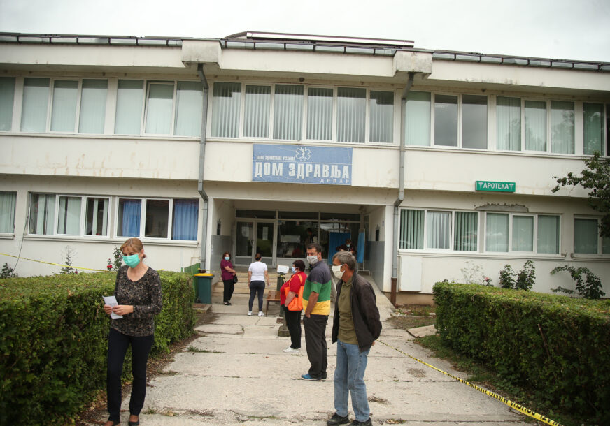 Dom zdravlja u Drvaru: Medicinski radnici STUPILI U ŠTRAJK, traži se isplata plata i dugovanja