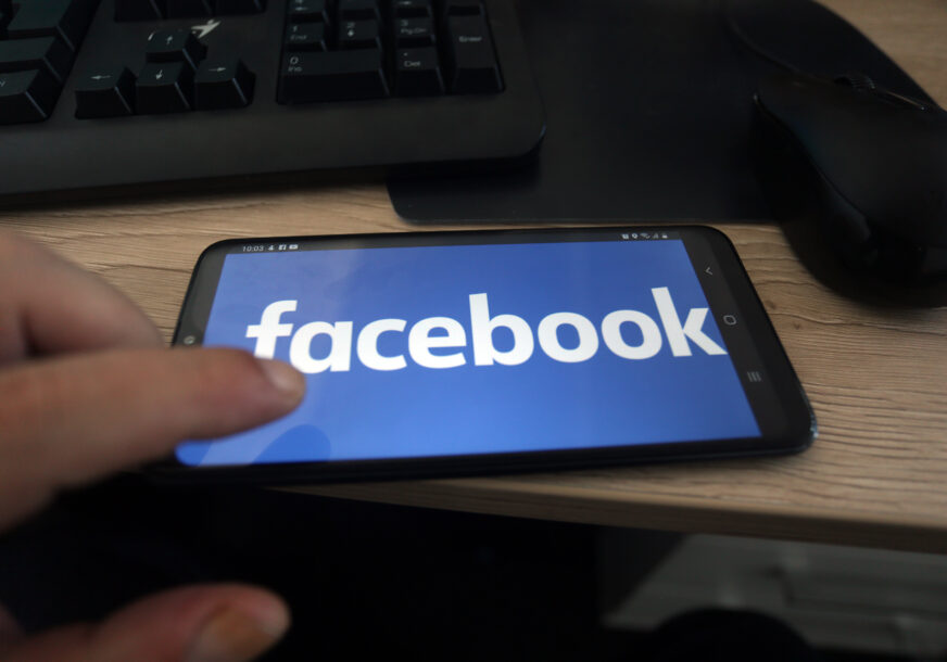 ZAKERBERG VRŠI PRITISAK Fejsbuk i Instagram ne odlaze iz Evrope, ali i dalje žele naše podatke
