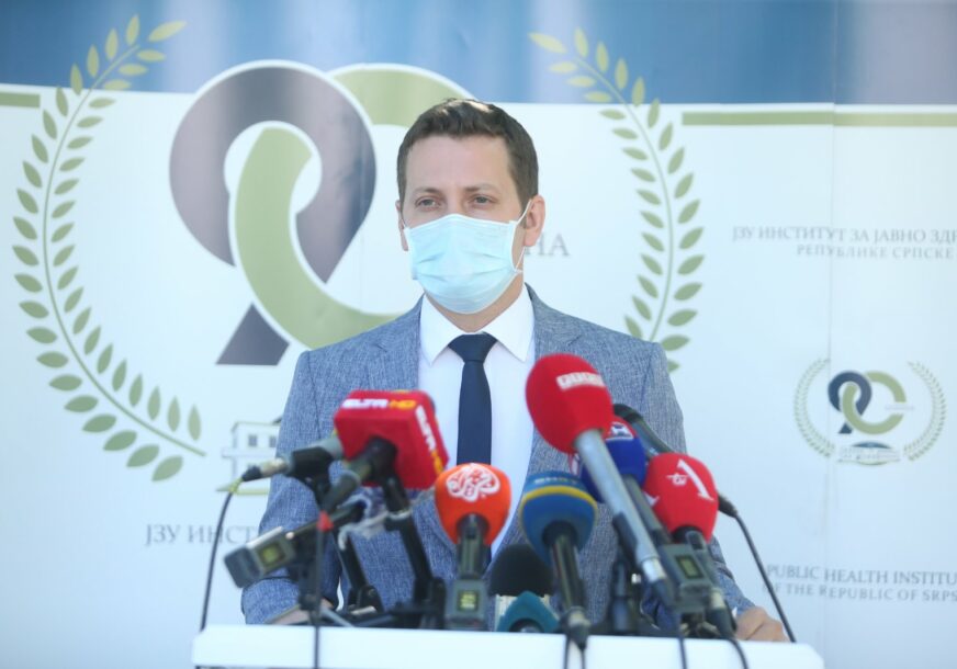 ZABAVE ŽARIŠTA ZARAZE U  Srpskoj preminule tri osobe,  potvrđeno još 139 slučajeva korona virusa