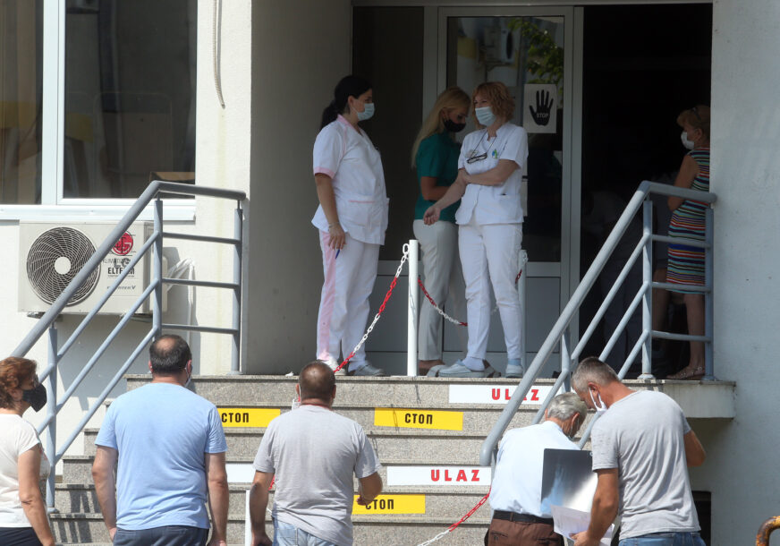 OPORAVILO SE 340 ZARAŽENIH Korona virus za dan odnio 11 života u Bosni i Hercegovini