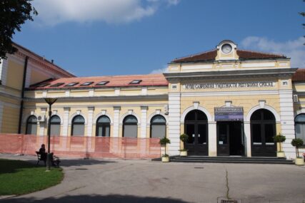 POČELA SANACIJA KROVA Prva faza obnove Muzeja savremena umjetnosti Srpske